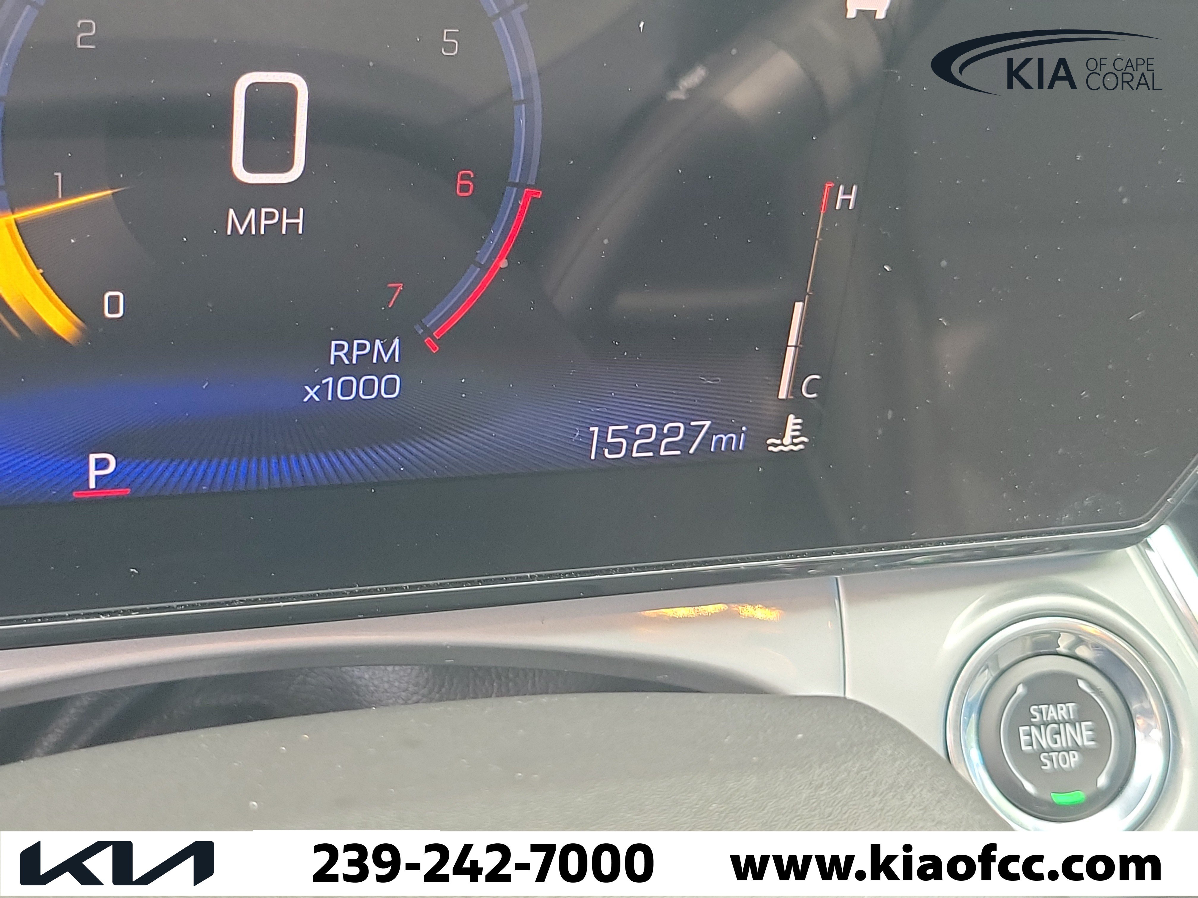 Used 2025 Chevrolet Trax LT w/ Driver Confidence Package FWD image 27