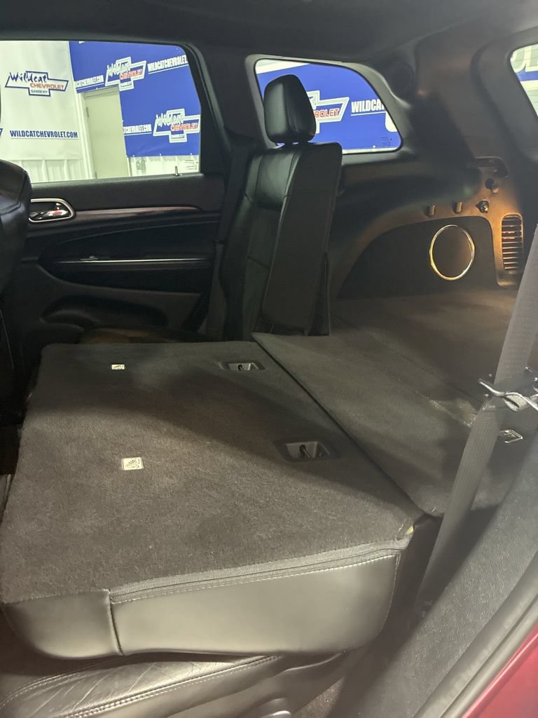 Used 2018 Jeep Grand Cherokee Altitude AWD/4WD image 32