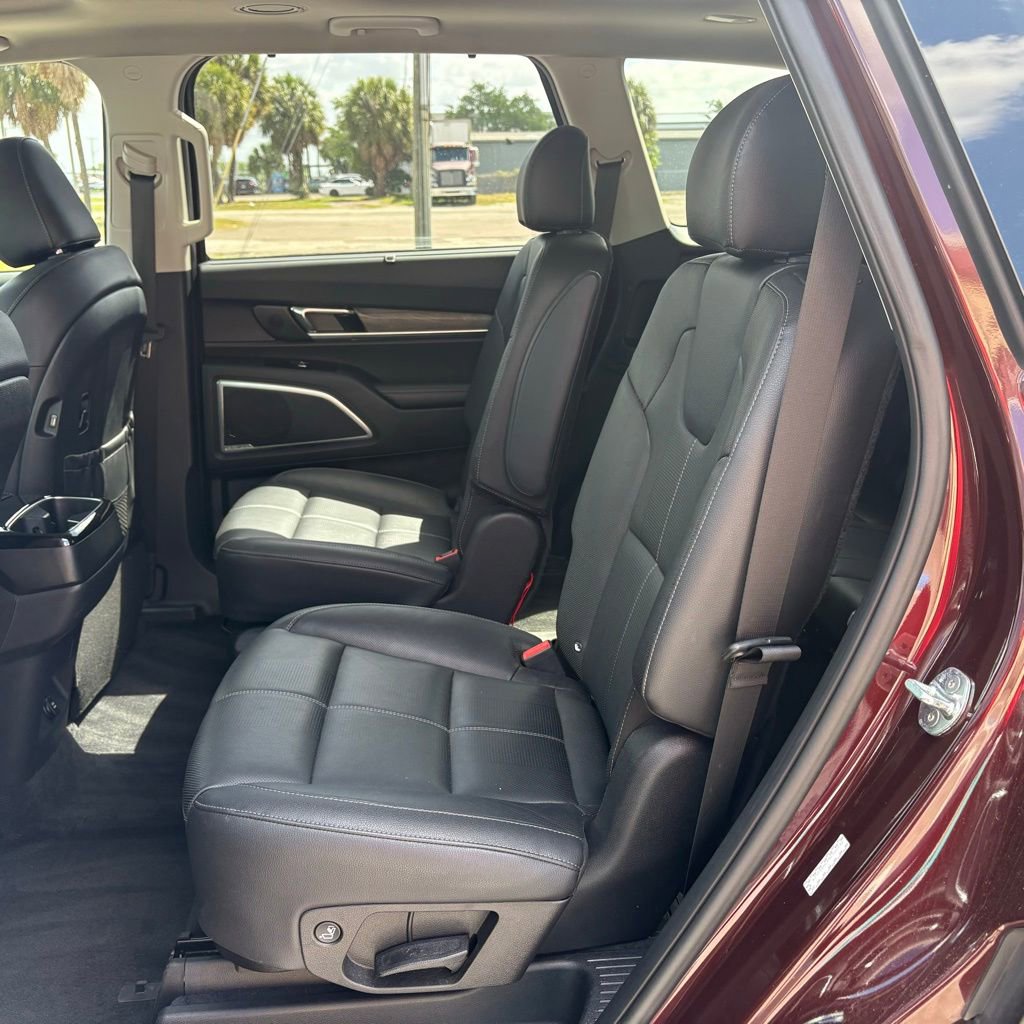 Used 2021 Kia Telluride SX w/ Nightfall Edition Package image 11