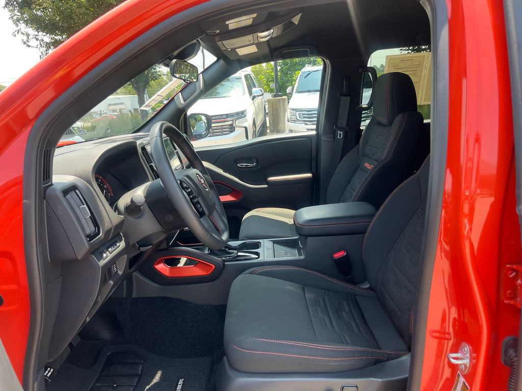 Certified 2025 Nissan Frontier Pro-X w/ Pro Convenience Package RWD image 9