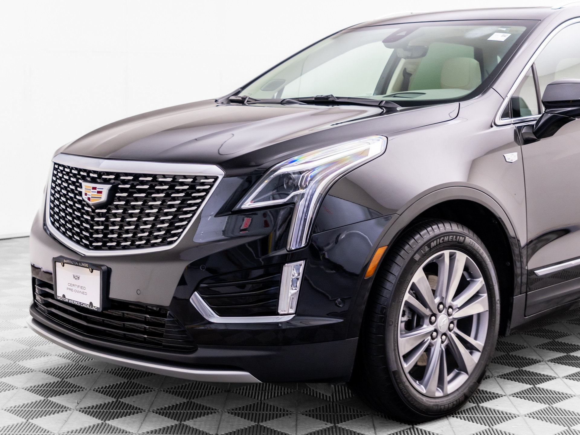Used 2024 Cadillac XT5 Premium Luxury w/ Technology Package AWD/4WD image 38