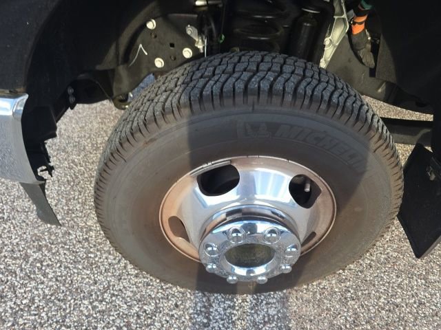 Used 2025 Ford F350 King Ranch w/ Chrome Package image 7