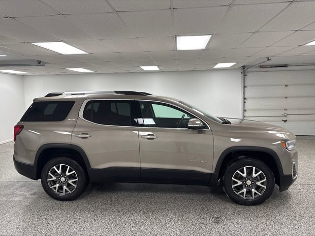 Used 2023 GMC Acadia SLE w/ Driver Convenience Package image 9