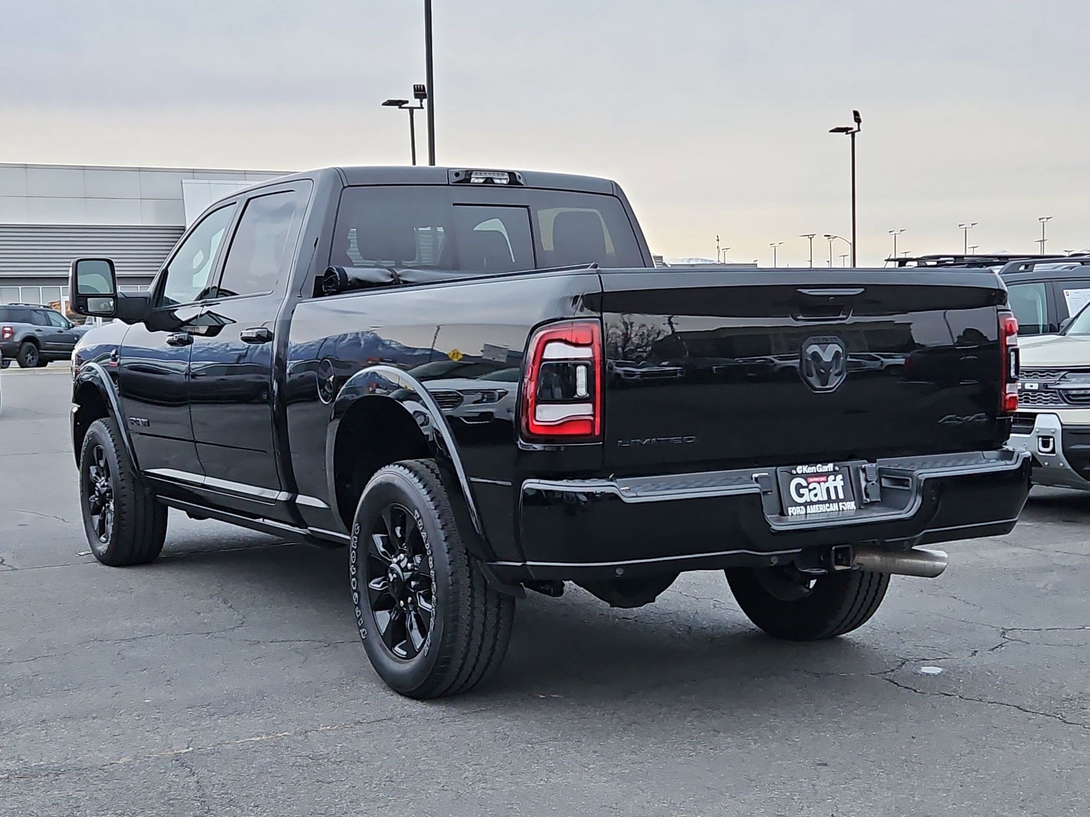 Used 2023 RAM 3500 Limited image 9