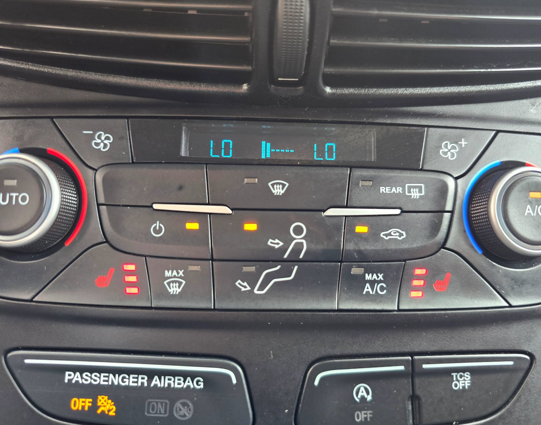 Used 2019 Ford Escape SEL FWD image 34