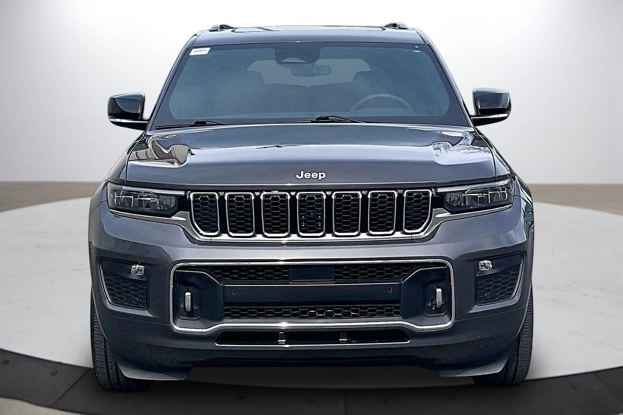 Certified 2024 Jeep Grand Cherokee L Overland w/ Luxury Tech Group IV image 3