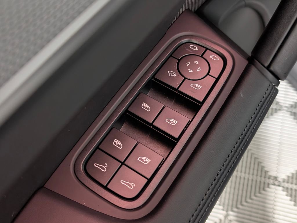 New 2026 Porsche Cayenne image 26