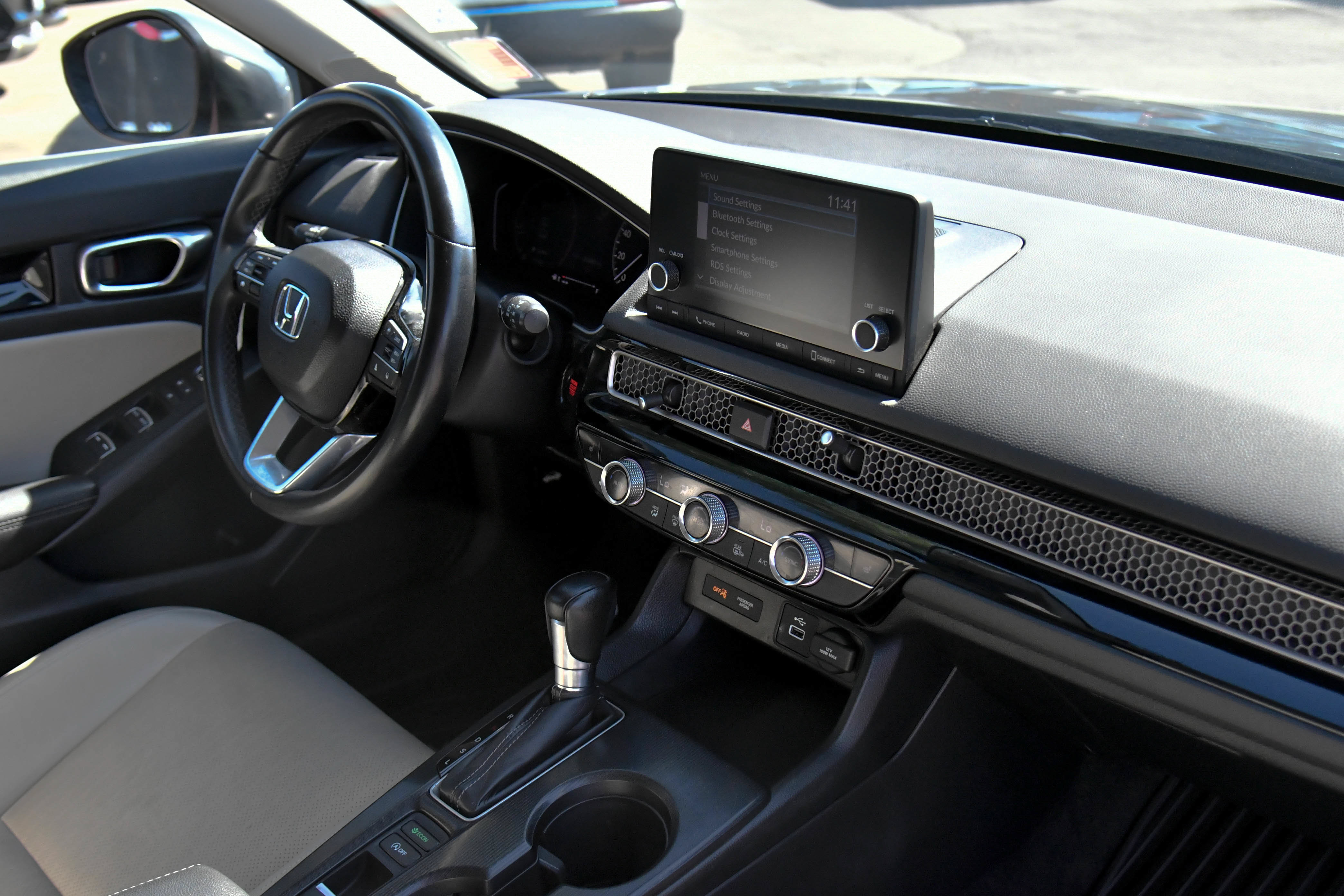 Used 2024 Honda Civic EX-L image 42