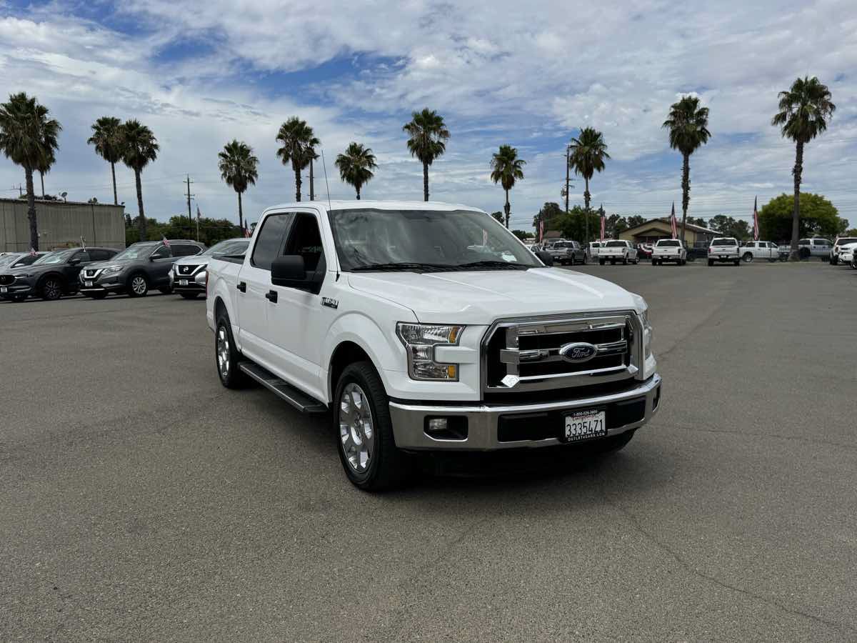 Used 2015 Ford F150 XLT RWD image 3