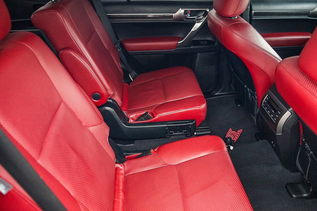 Used 2023 Lexus GX 460 Luxury w/ Sport Design Package image 19