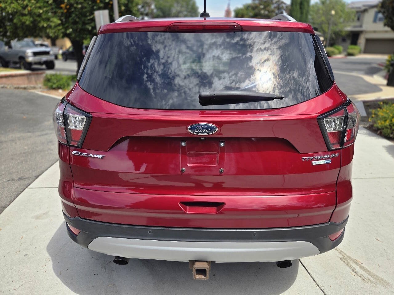 Used 2017 Ford Escape Titanium w/ Equipment Group 301A AWD/4WD image 16