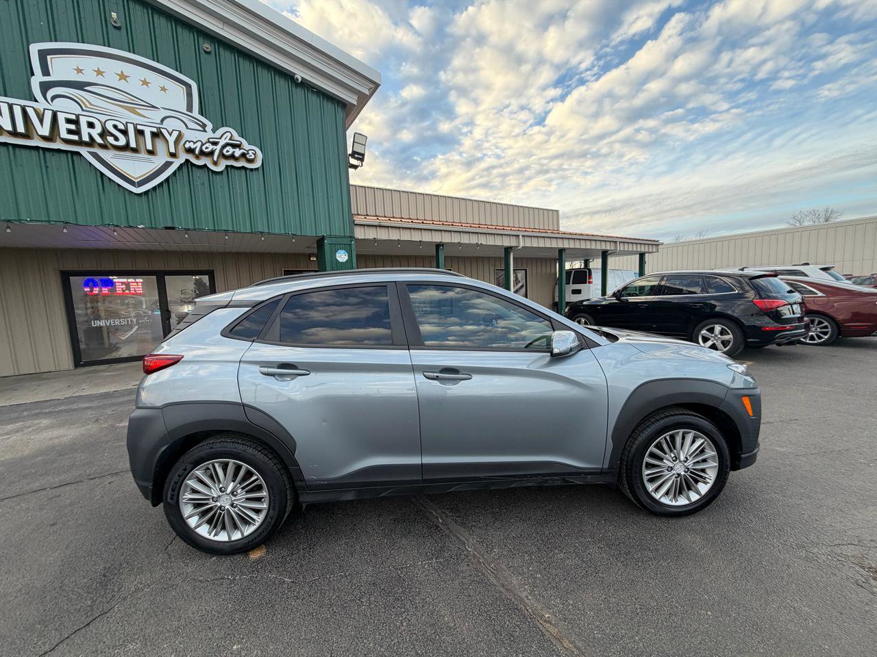 Used 2021 Hyundai Kona SEL AWD/4WD image 2