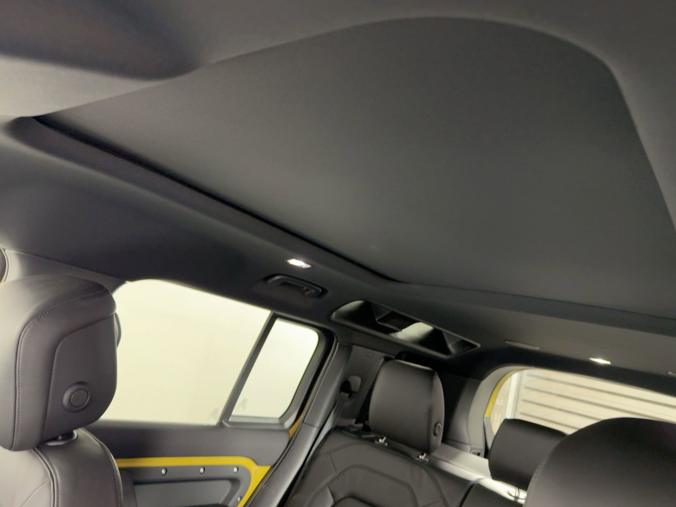 New 2026 Land Rover Defender 110 image 27