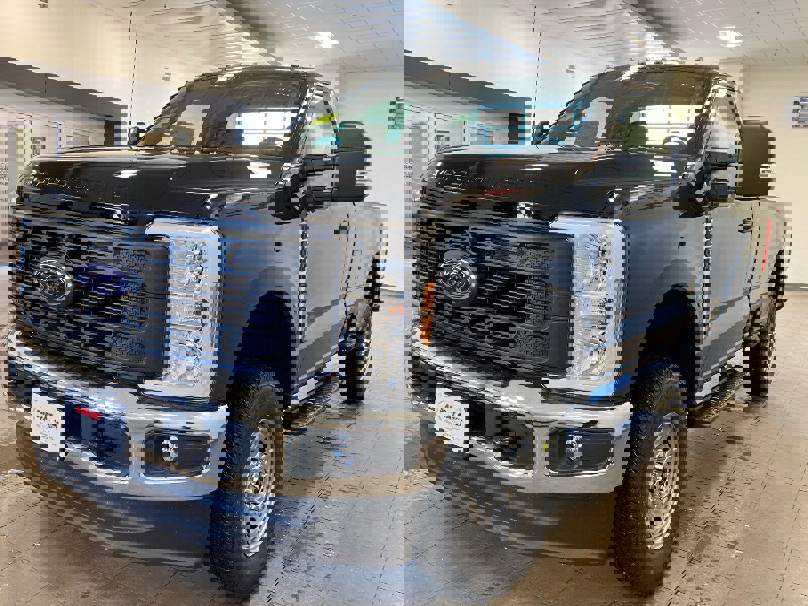 New 2026 Ford F250 XL w/ XL Chrome Package image 4
