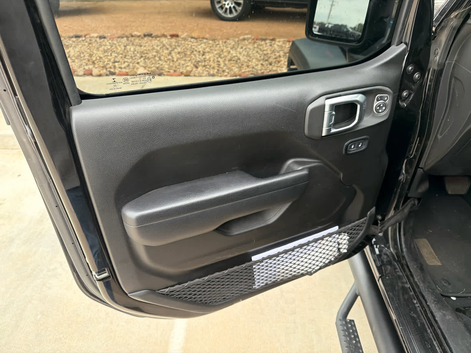 Used 2022 Jeep Wrangler Sport AWD/4WD image 19