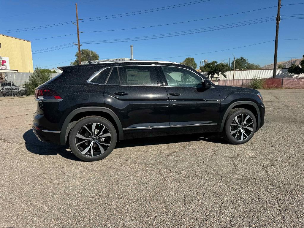 New 2026 Volkswagen Atlas Cross Sport SEL Premium R-Line image 8