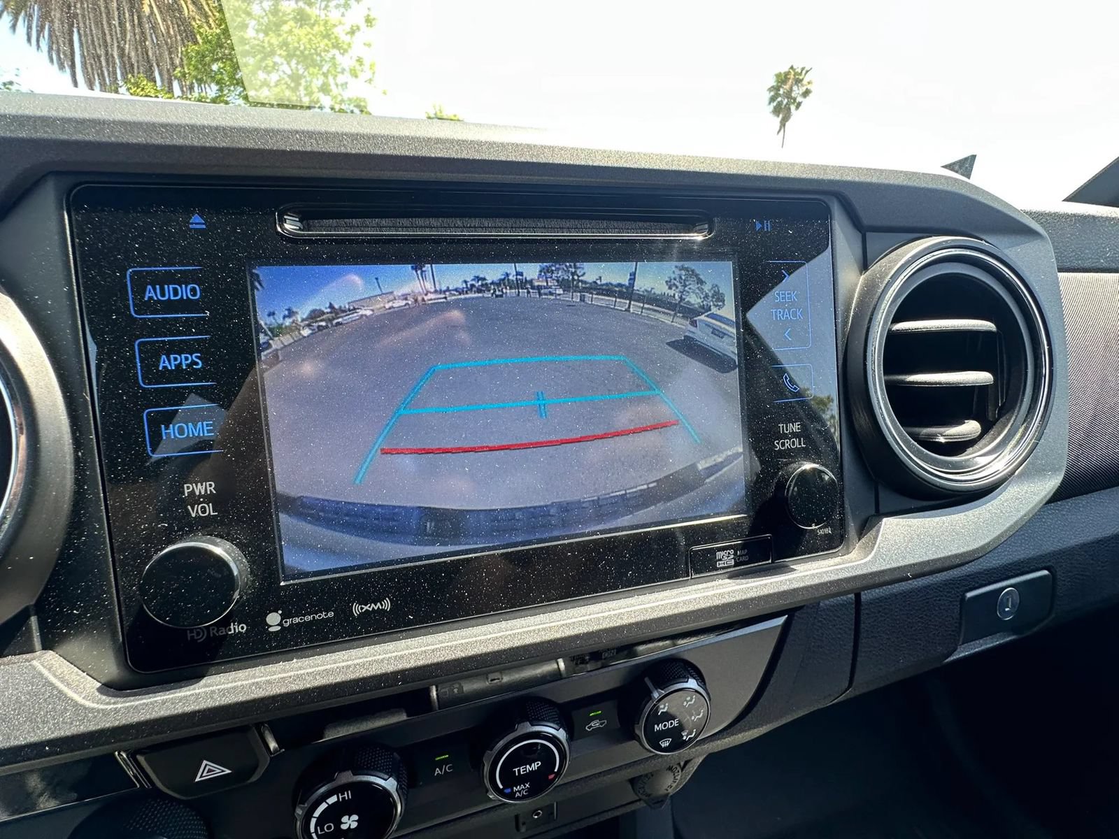 Used 2017 Toyota Tacoma TRD Off-Road w/ Tow Package AWD/4WD image 20