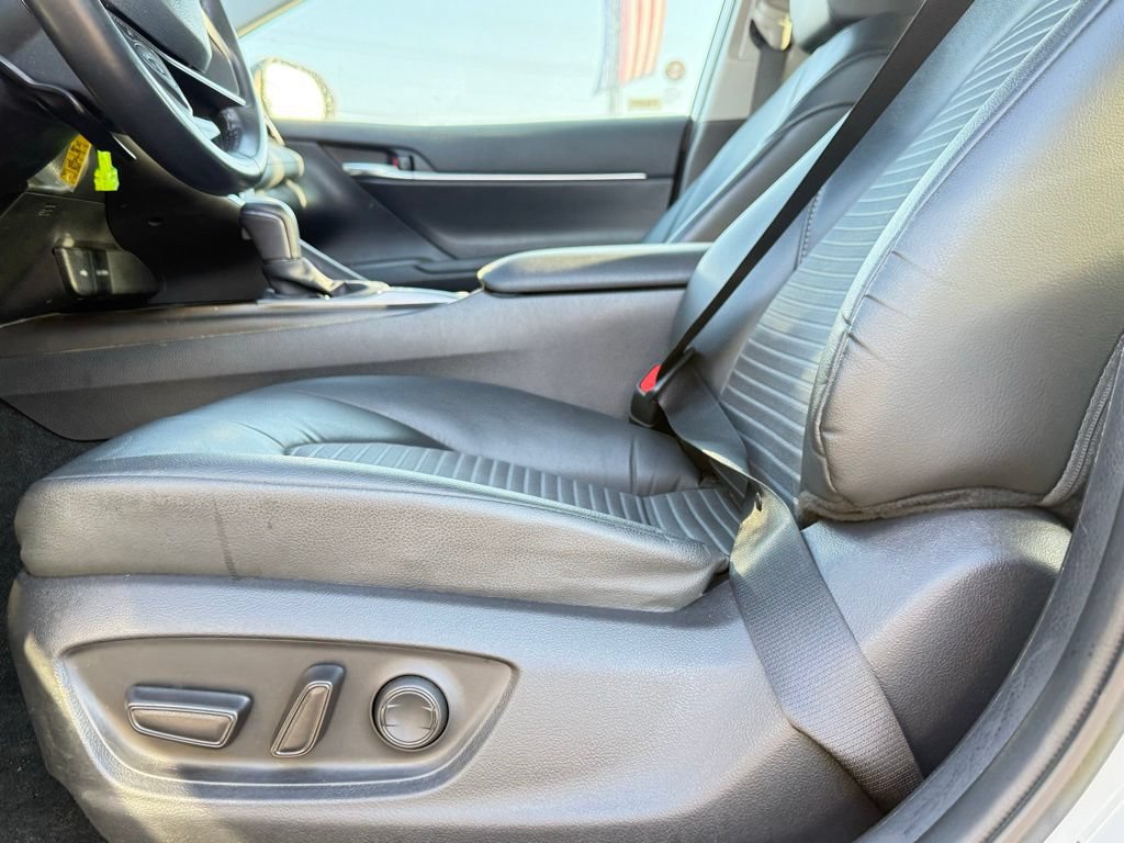 Used 2024 Toyota Camry SE FWD image 9