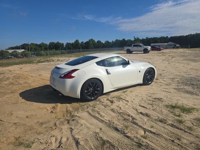Used 2020 Nissan 370Z Coupe RWD image 9