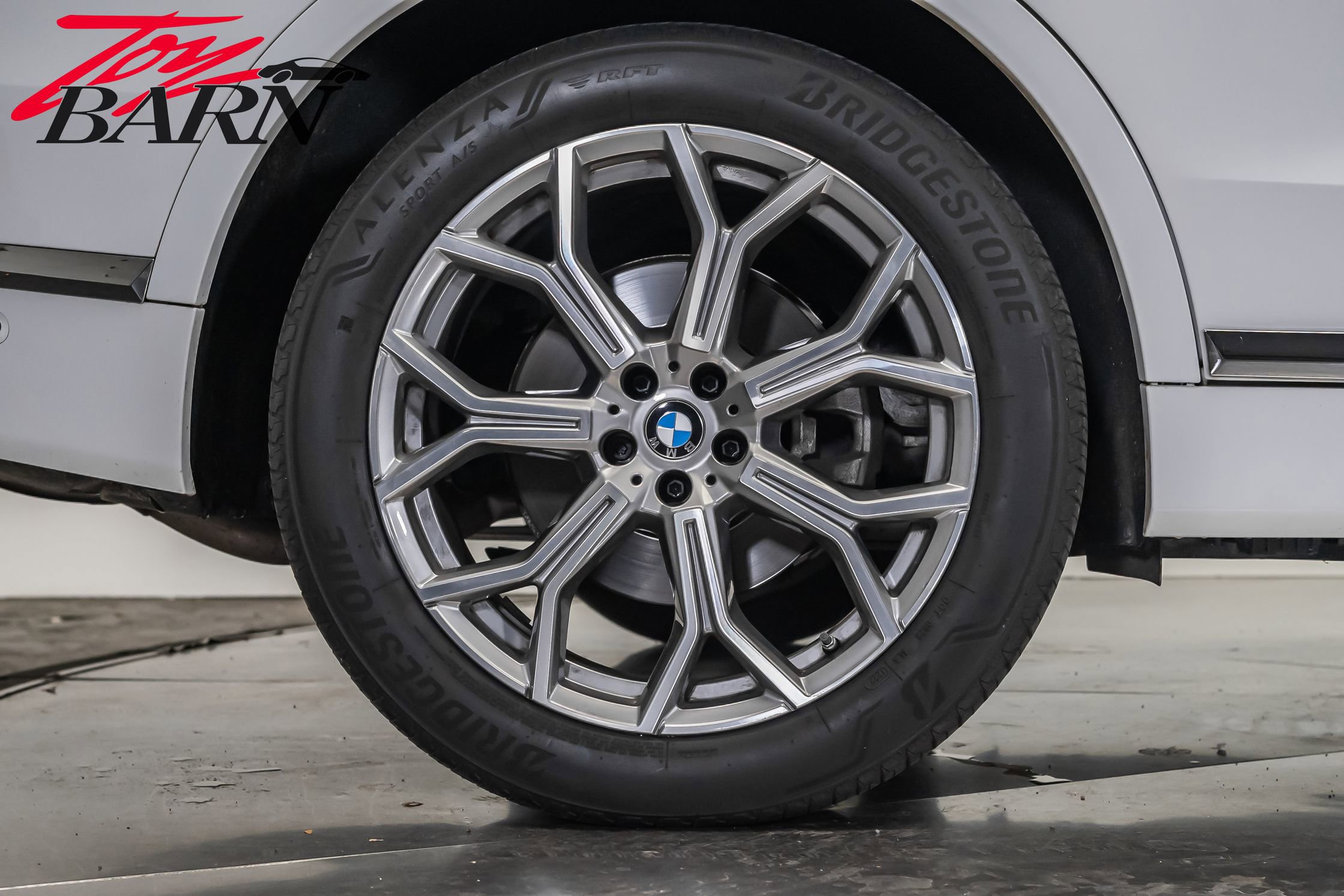 Used 2022 BMW X7 xDrive40i w/ Premium Package image 15