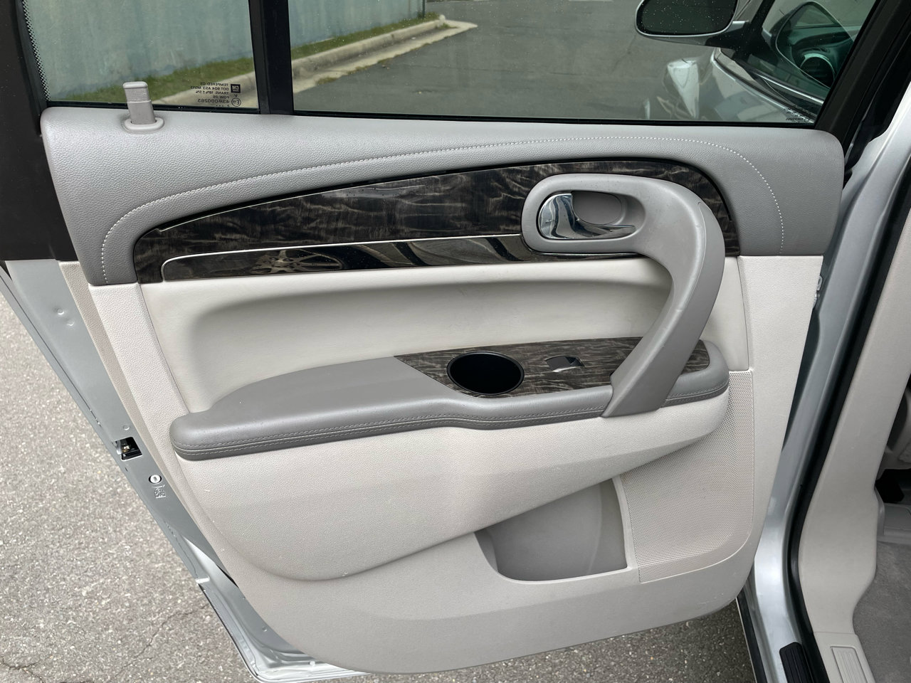 Used 2013 Buick Enclave Leather image 16