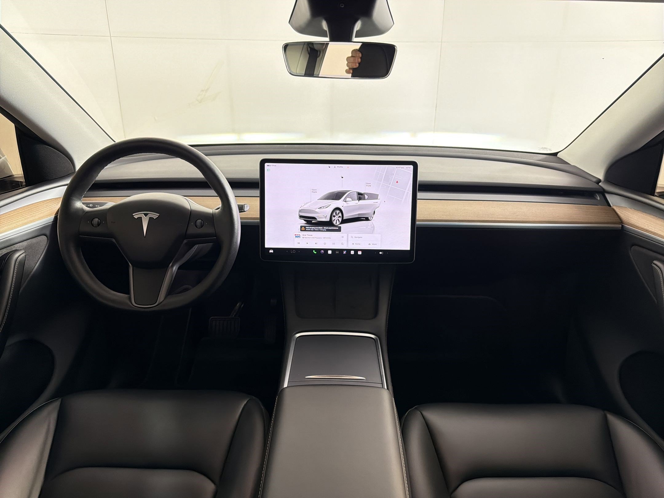 Used 2024 Tesla Model Y Long Range image 17