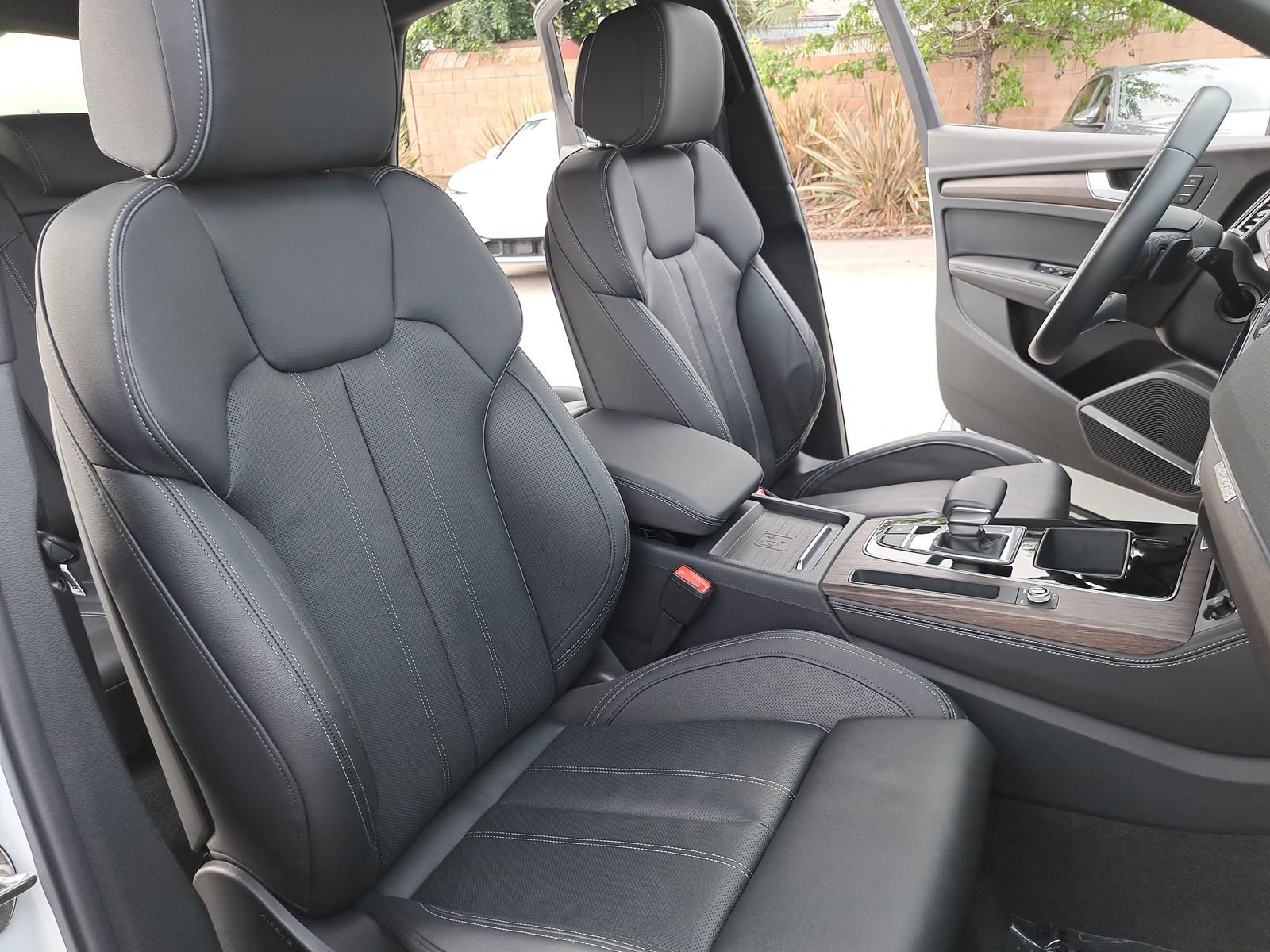 Used 2023 Audi Q5 2.0T Prestige w/ Prestige Package image 10