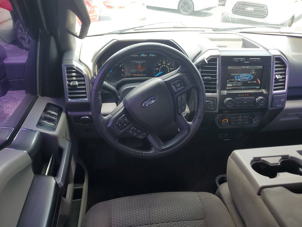 Used 2015 Ford F150 XLT w/ Equipment Group 302A Luxury AWD/4WD image 10
