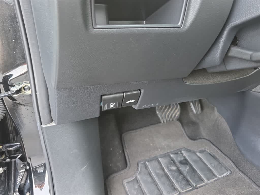 Used 2024 Nissan Versa SR w/ Trunk Package FWD image 13