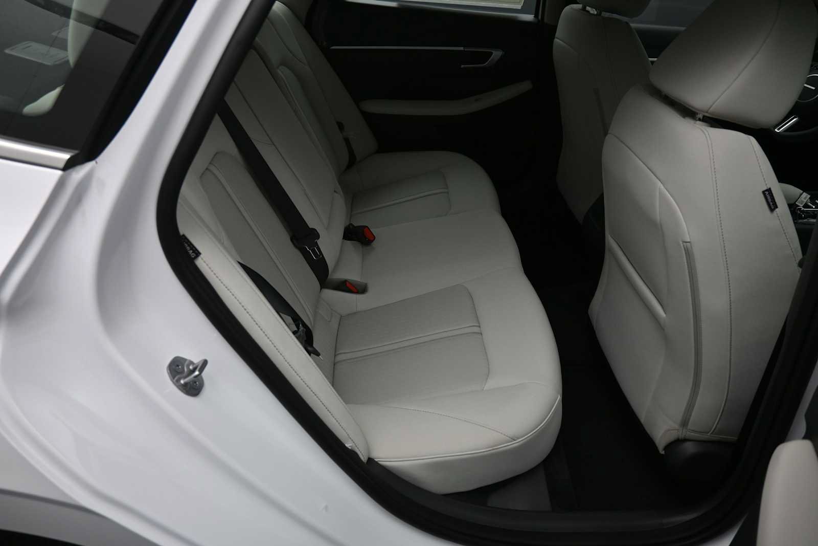 New 2026 Hyundai Sonata SEL FWD image 23