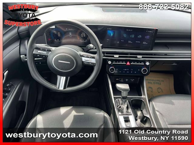 Used 2025 Hyundai Santa Cruz SEL AWD/4WD image 12