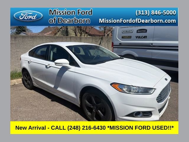 Used 2016 Ford Fusion SE AWD/4WD image 1
