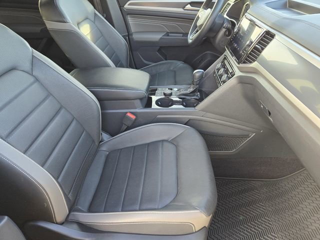 Used 2021 Volkswagen Atlas Cross Sport SEL Premium w/ Cross Sport MDO Package image 16