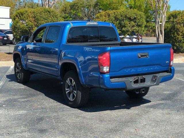 Used 2017 Toyota Tacoma TRD Sport w/ Tow Package image 7