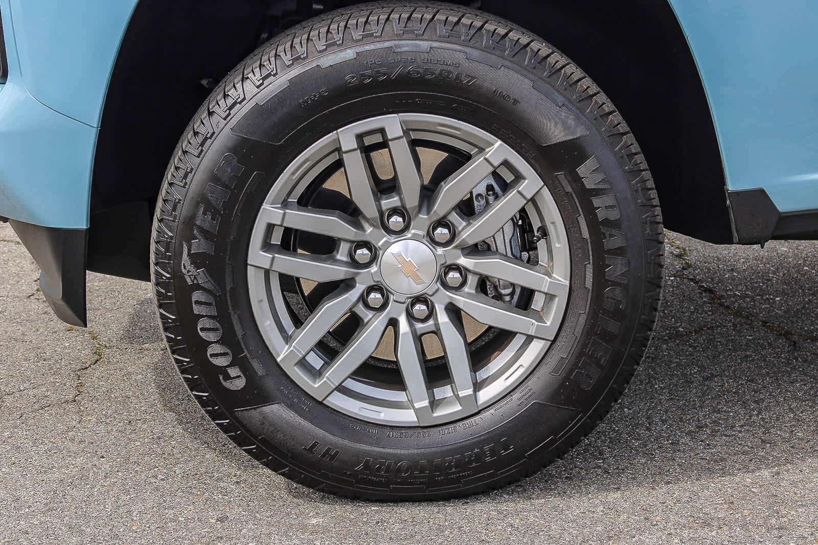 Used 2025 Chevrolet Colorado LT w/ LT Convenience Package image 9