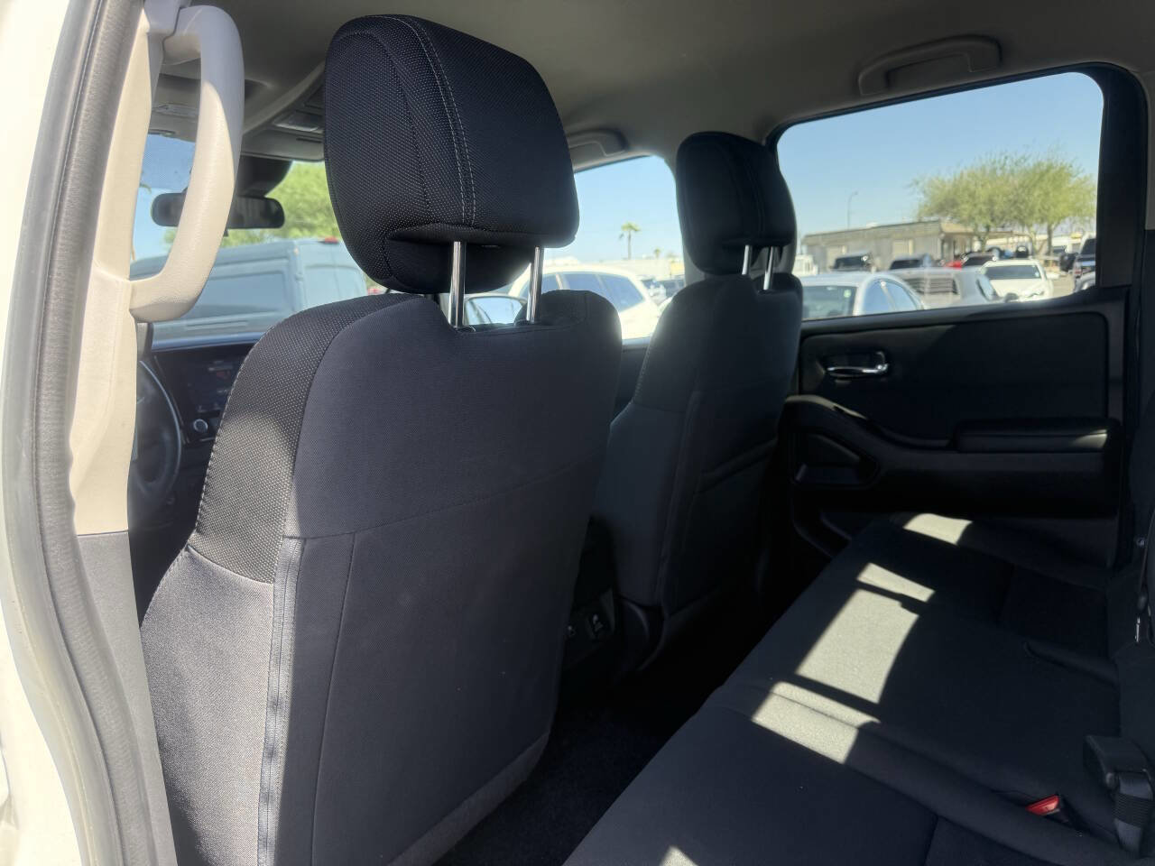 Used 2024 Nissan Frontier SV w/ SV Convenience Package image 29