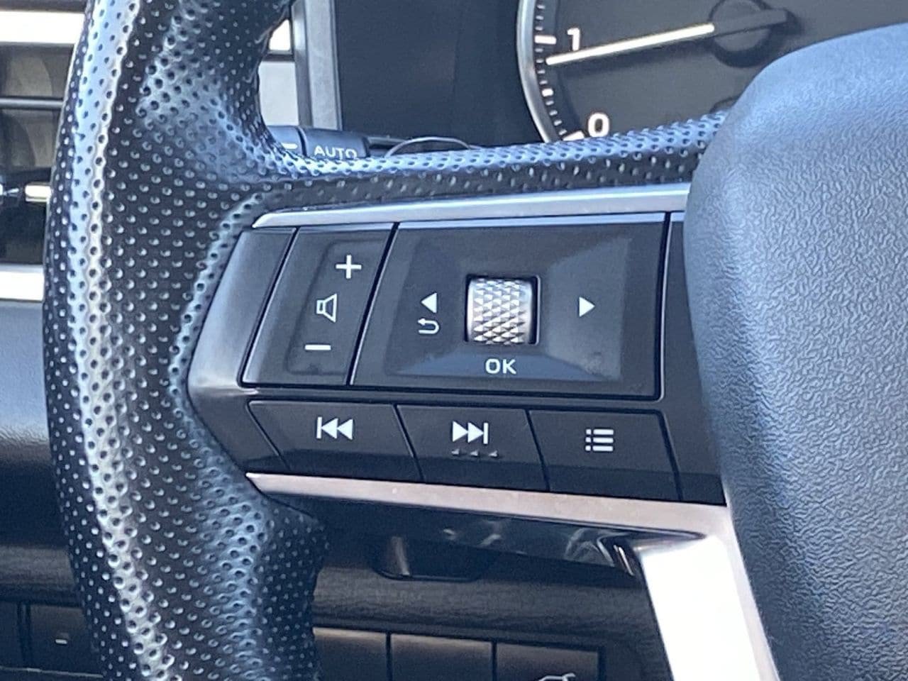 Used 2024 Mitsubishi Outlander SE FWD image 25
