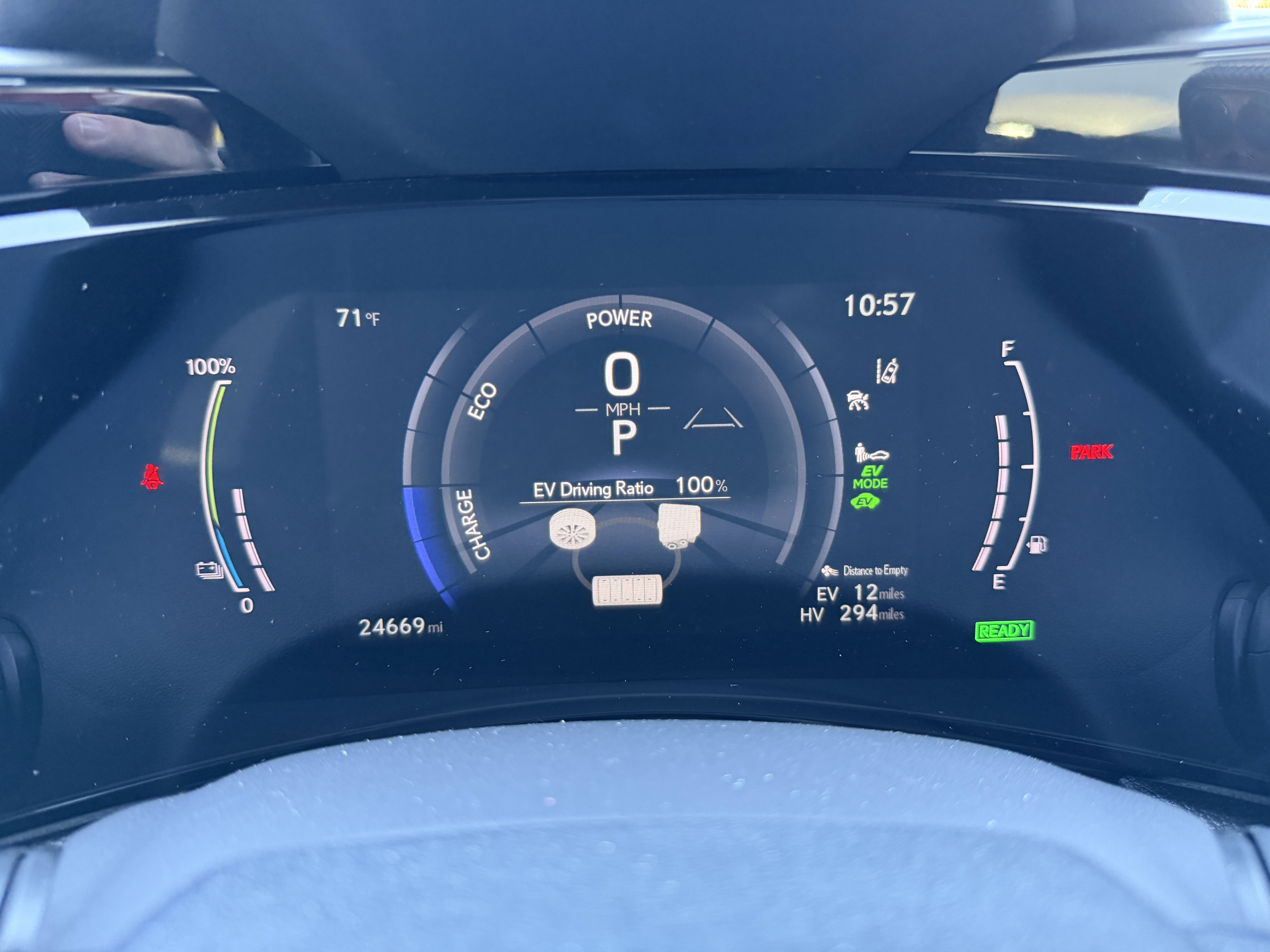 Used 2025 Lexus NX 450h+ F Sport w/ Towing Package (2000 Lbs) image 29