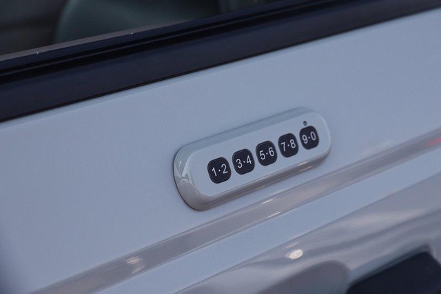 Used 2023 Ford Bronco Wildtrak AWD/4WD image 8