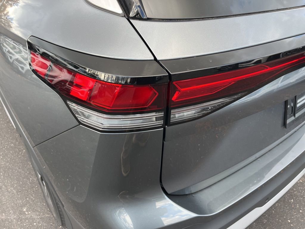 New 2026 Volkswagen Tiguan S FWD image 12