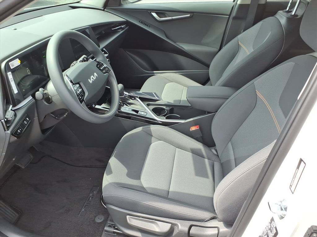 New 2026 Kia Niro LX FWD image 10