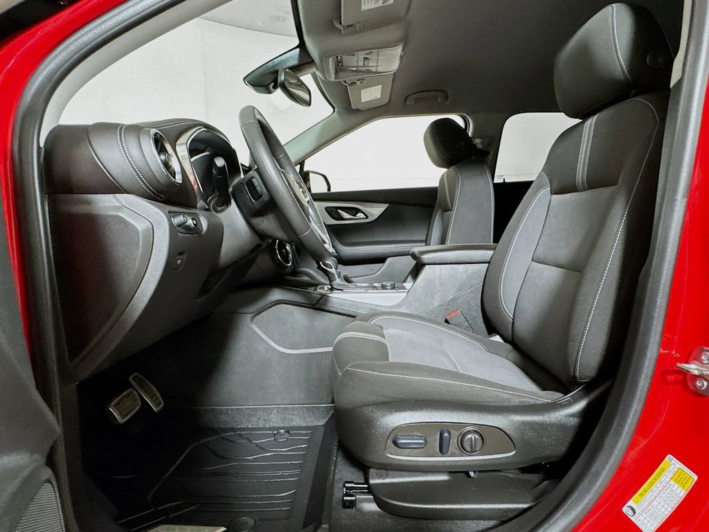 Certified 2023 Chevrolet Blazer LT w/ Convenience Package image 18