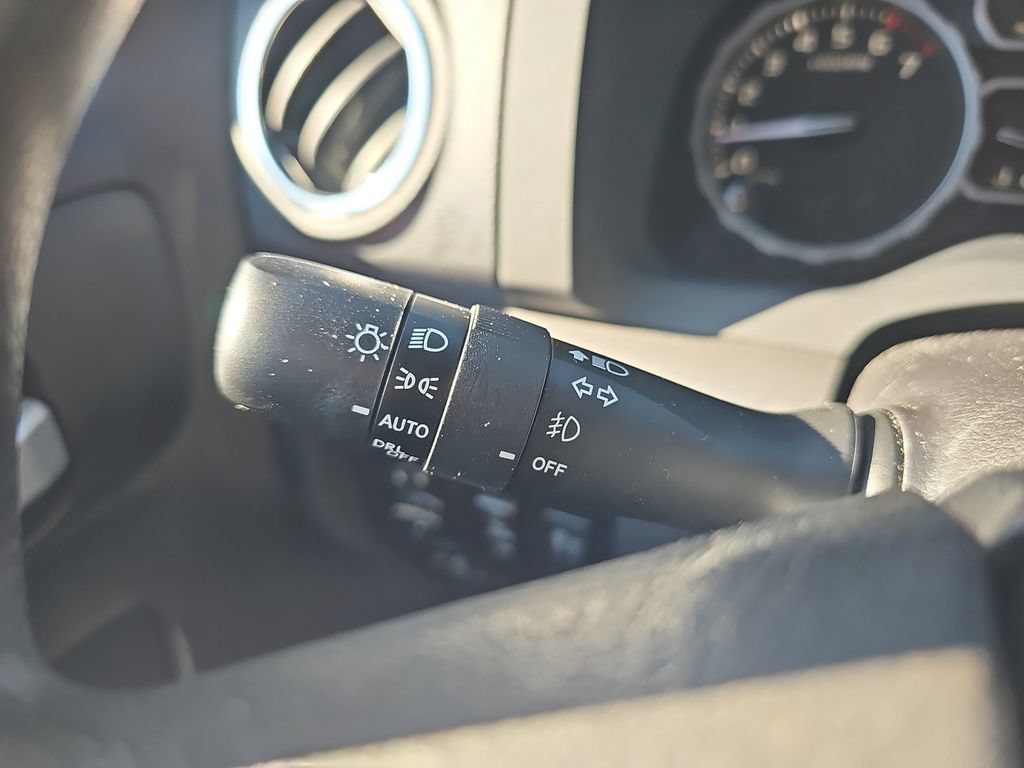 Used 2019 Toyota Tundra SR5 AWD/4WD image 33