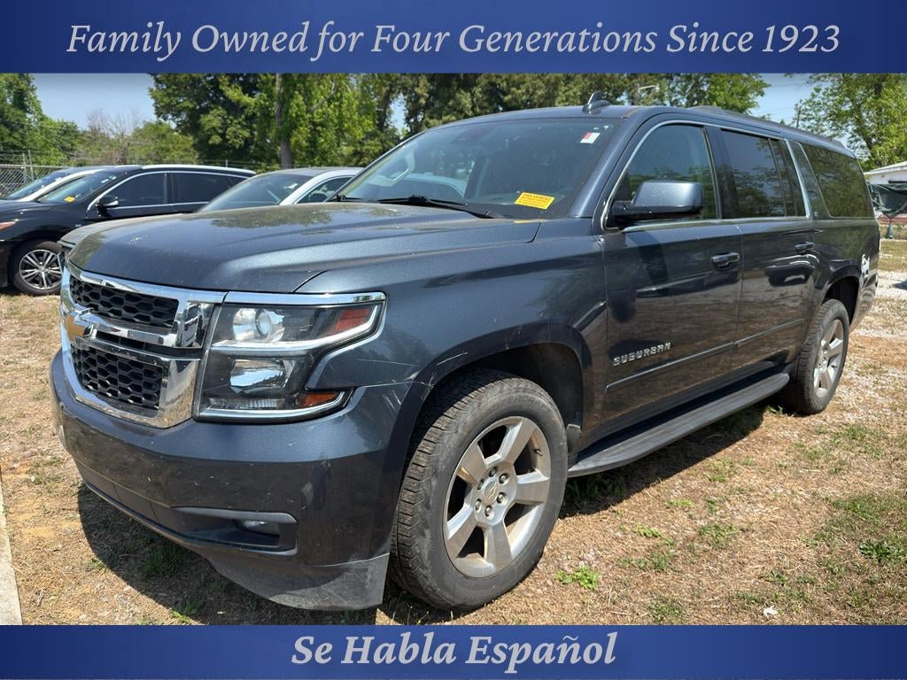 Used 2020 Chevrolet Suburban LT RWD image 2