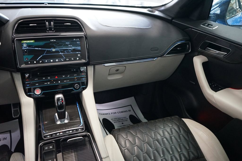 Used 2020 Jaguar F-PACE SVR AWD/4WD image 11