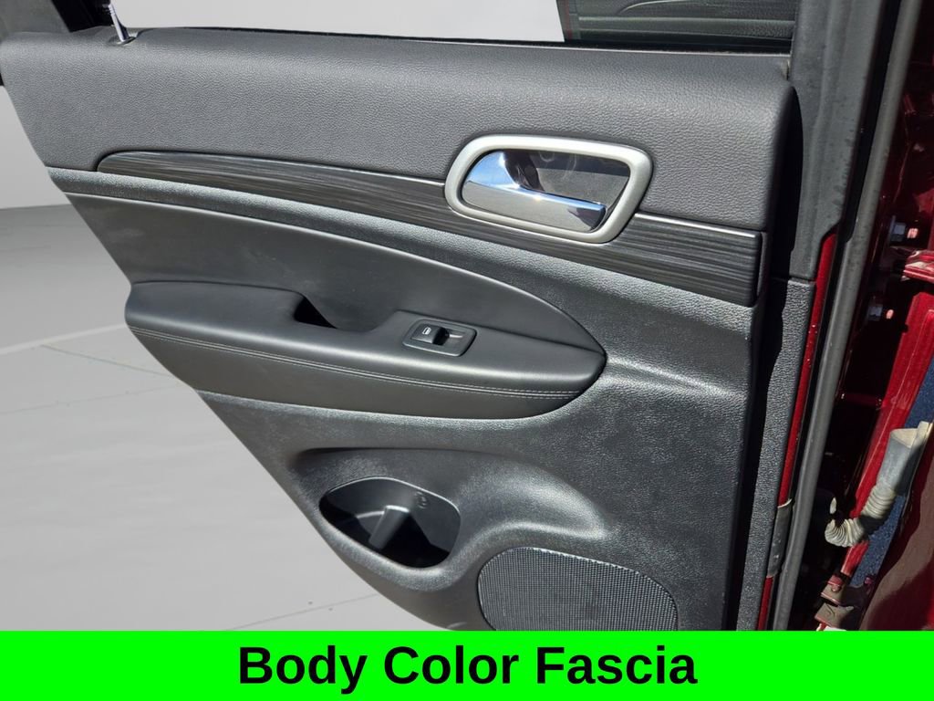 Used 2022 Jeep Grand Cherokee Laredo X image 17