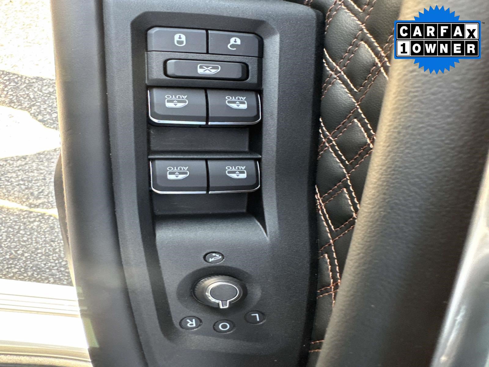 Used 2025 Jeep Grand Cherokee Summit AWD/4WD image 20