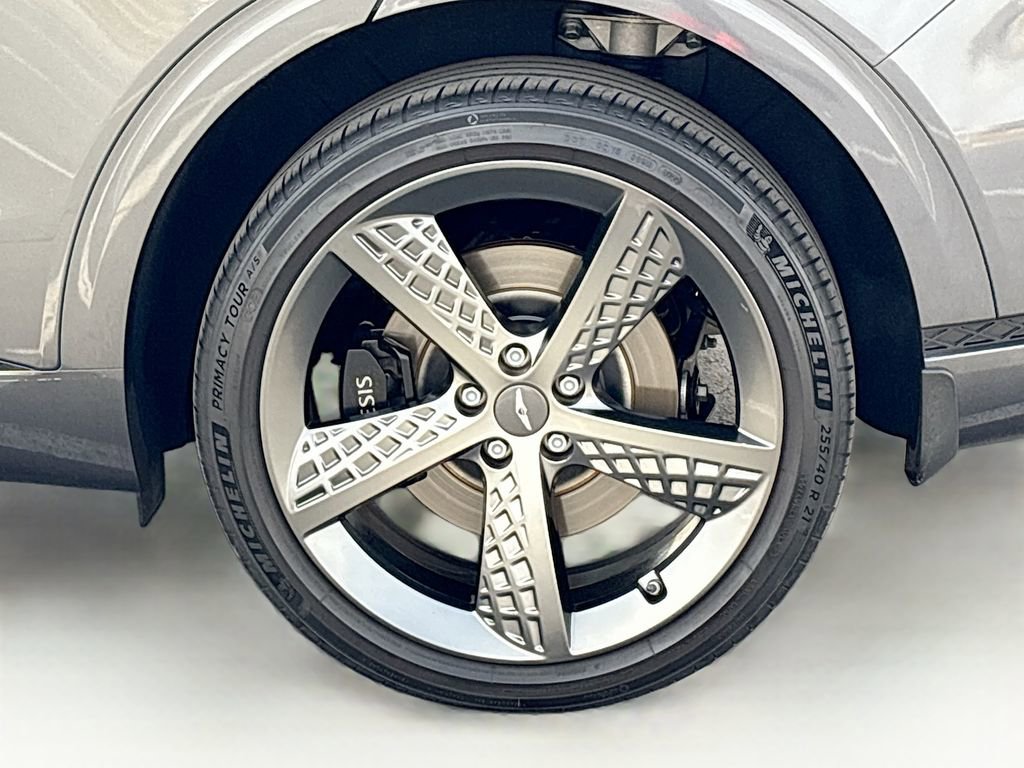 Used 2023 Genesis GV70 2.5T w/ Sport Prestige Package image 31