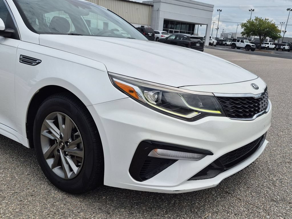 Used 2019 Kia Optima LX FWD image 2