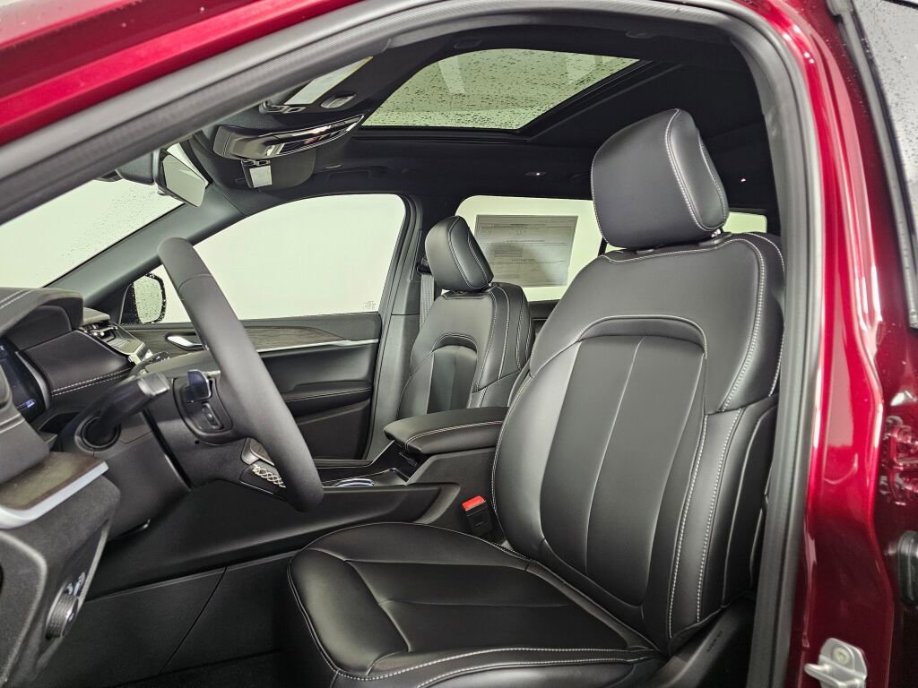 New 2026 Jeep Grand Cherokee L Limited w/ Limited Altitude Package image 22